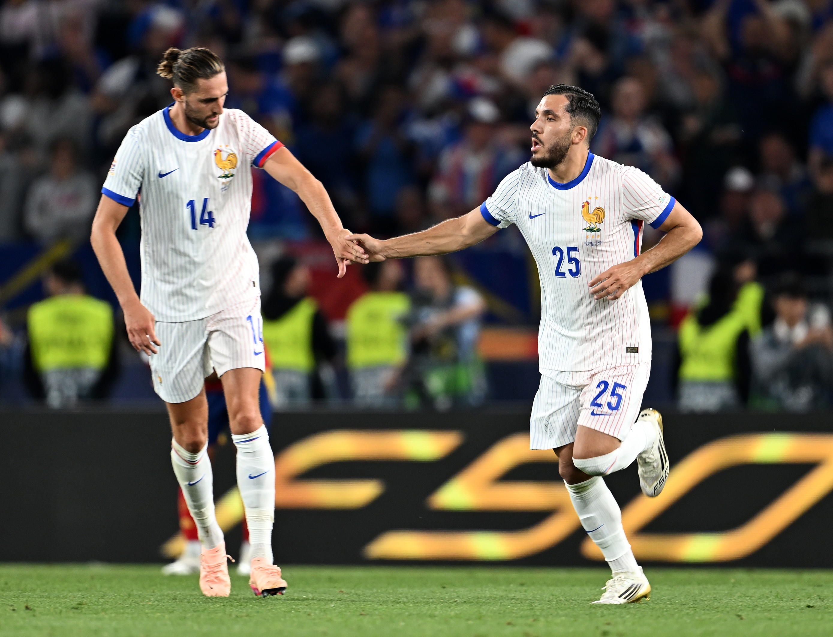 Barcola ganha vaga de Doué no ataque da França para a semifinal da Copa do Mundo