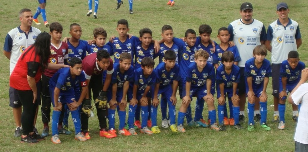 Categoria sub-11 do Atleta Cidadão de São José dos Campos, em 2015 — Foto: Arquivo pessoal