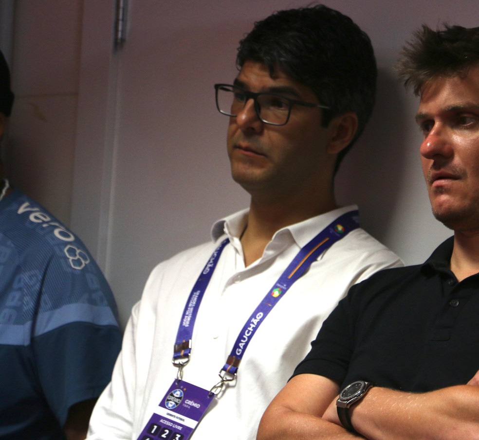 Luis Vagner Vivian e Antônio Brum, dirigentes do Grêmio — Foto: João Victor Teixeira
