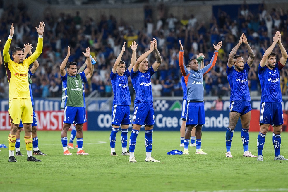 Cruzeiro avança na Sul-Americana