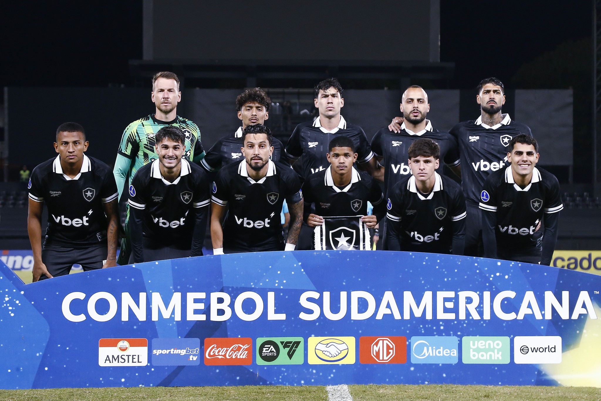 Atuações do Botafogo: Medina é o melhor em vitória sobre o Independiente Petrolero; dê suas notas
