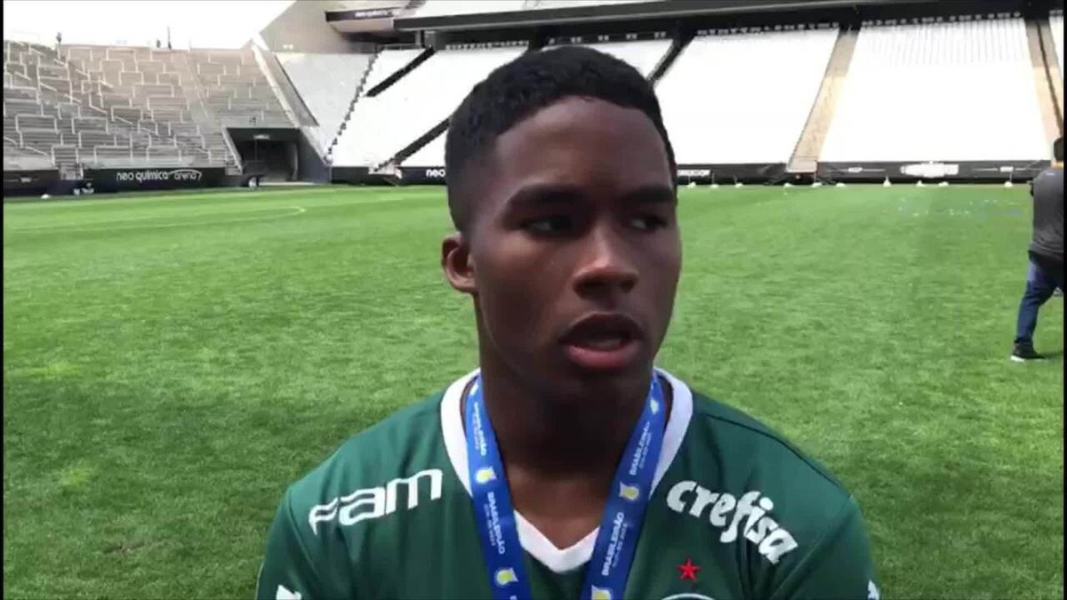 Endrick ta sendo cancelado pq quer aprender libras #palmeiras #palmeir