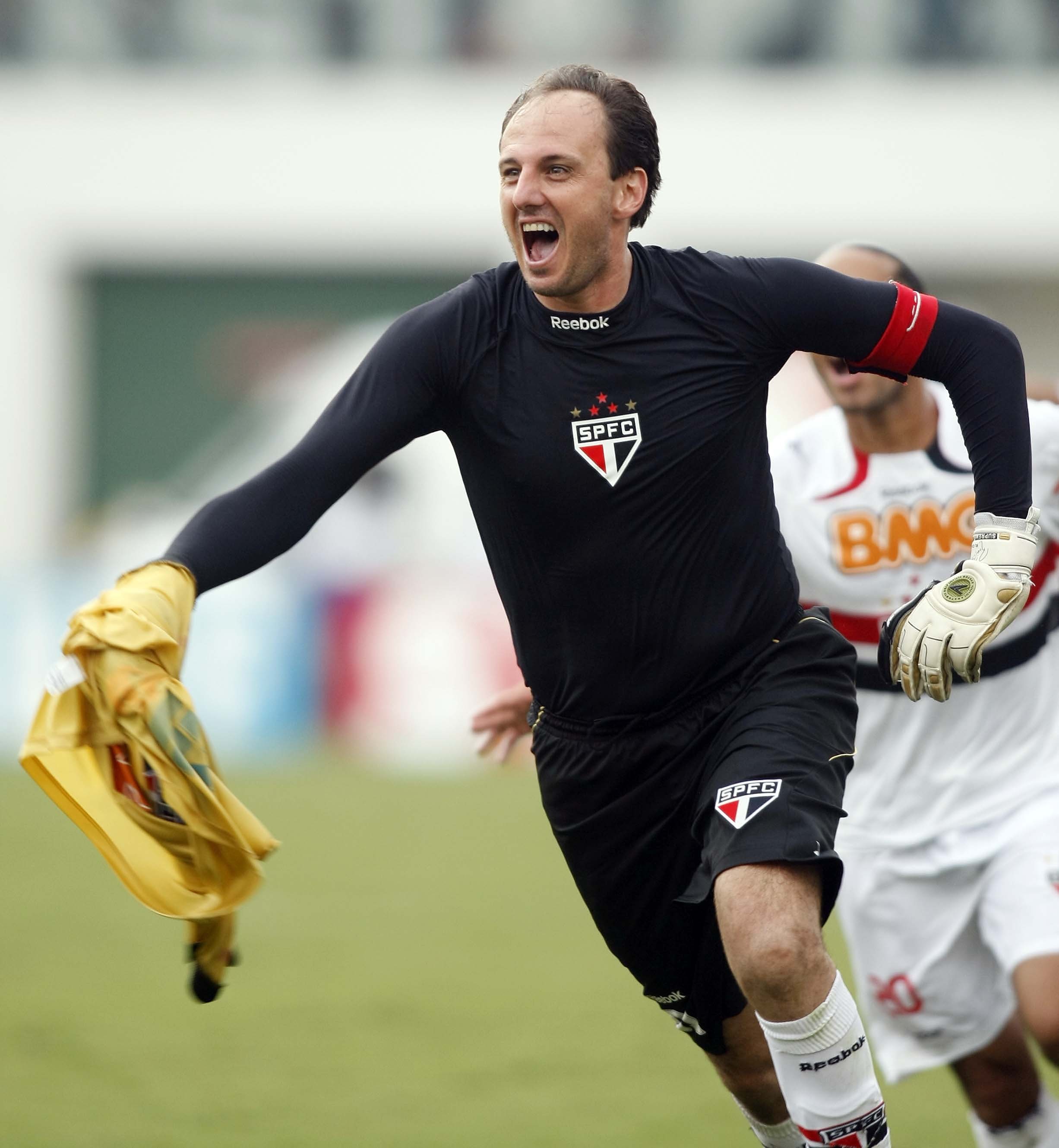 São Paulo relembra gols de Rogério Ceni e duelo histórico com Maradona