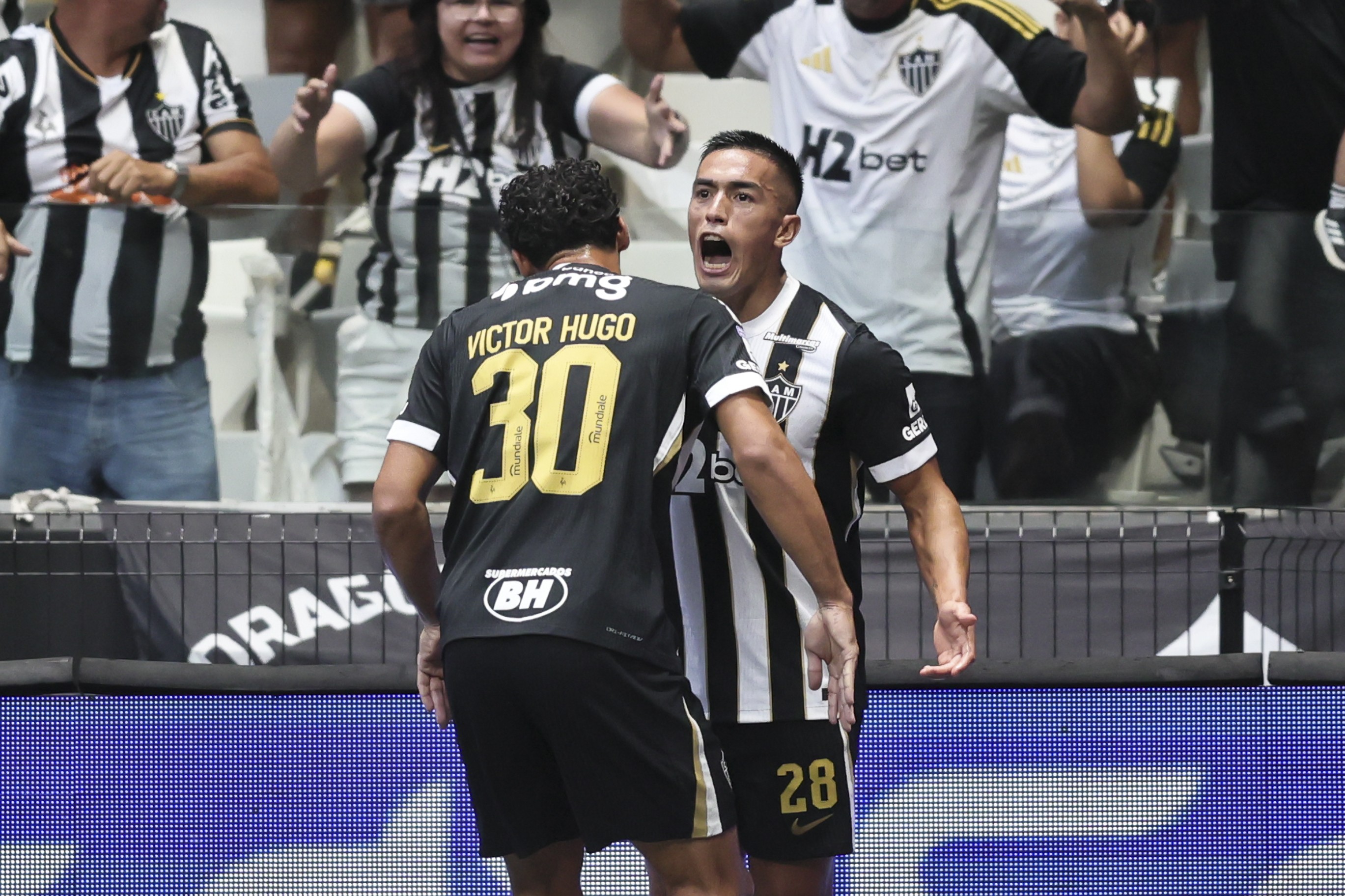 Cuello vive melhor temporada da carreira e assume lacuna deixada por Hulk no Atlético-MG
