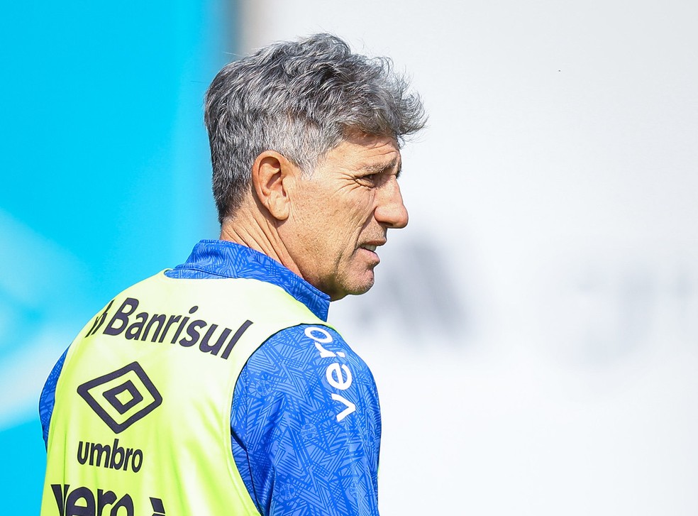 Renato em treino do Grêmio — Foto: Lucas Uebel/Divulgação Grêmio