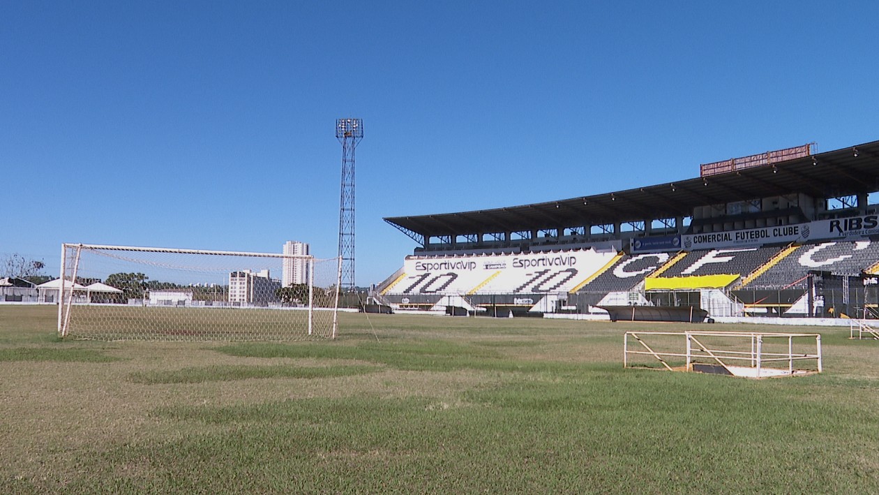 Comercial confirma avanço por SAF, mas prega cautela e lembra rito interno