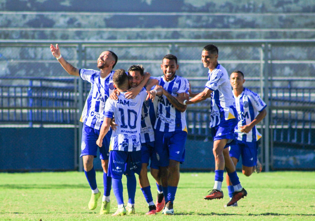 São Raimundo-AM estreia na Série B do estadual com vitória por 2 a 1 ...