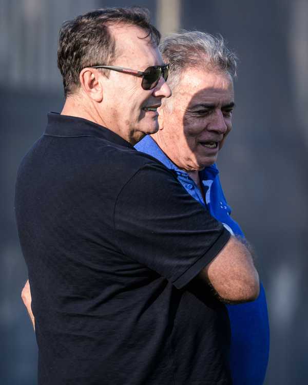 Cruzeiro já planeja 2025! Conversas com Fernando Diniz e reforços em pauta para fortalecer o elenco!