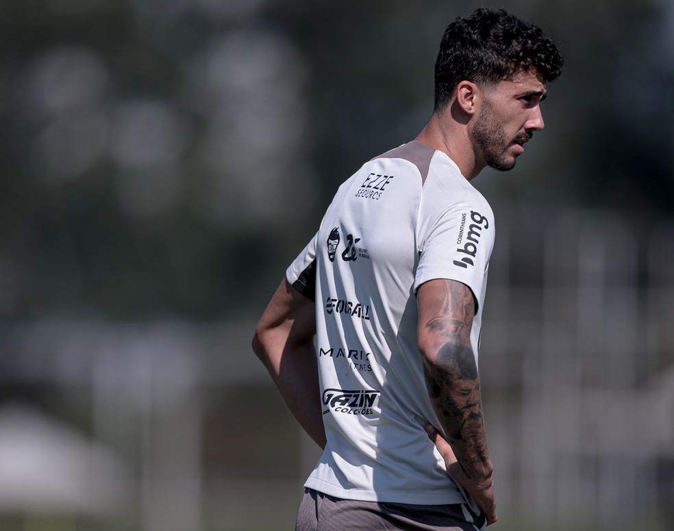 Gazin aparece no uniforme de treino do Corinthians — Foto: Rodrigo Coca/Ag. Corinthians