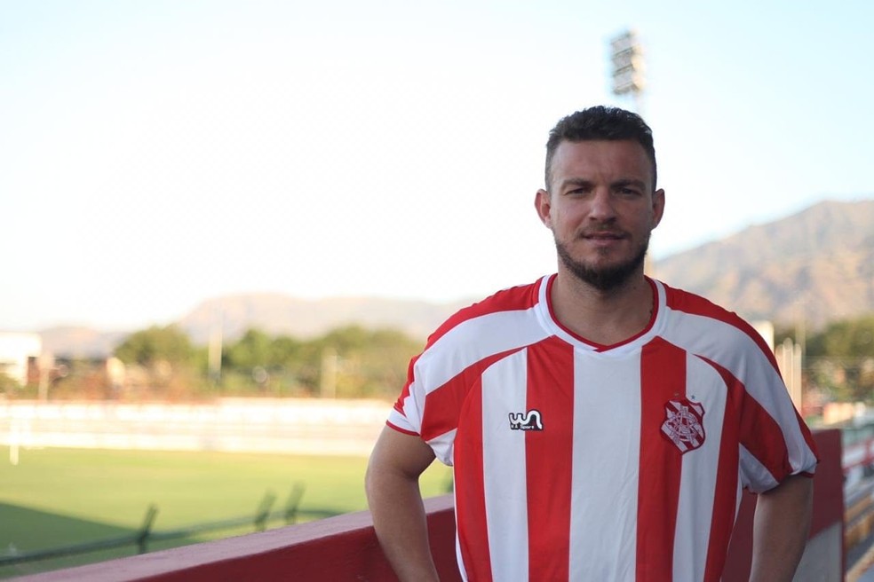 Marcelo Mattos renovou com o Bangu até junho de 2021 — Foto: Divulgação / Bangu Atlético Clube