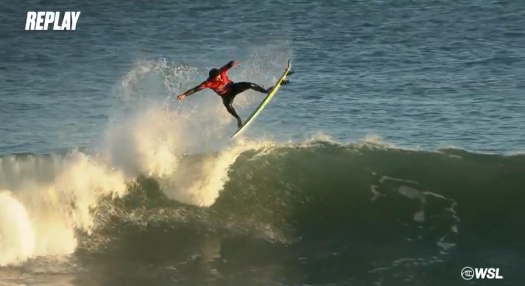 Atual campeão mundial, Yago Dora vence na estreia em Raglan e avança às oitavas de final