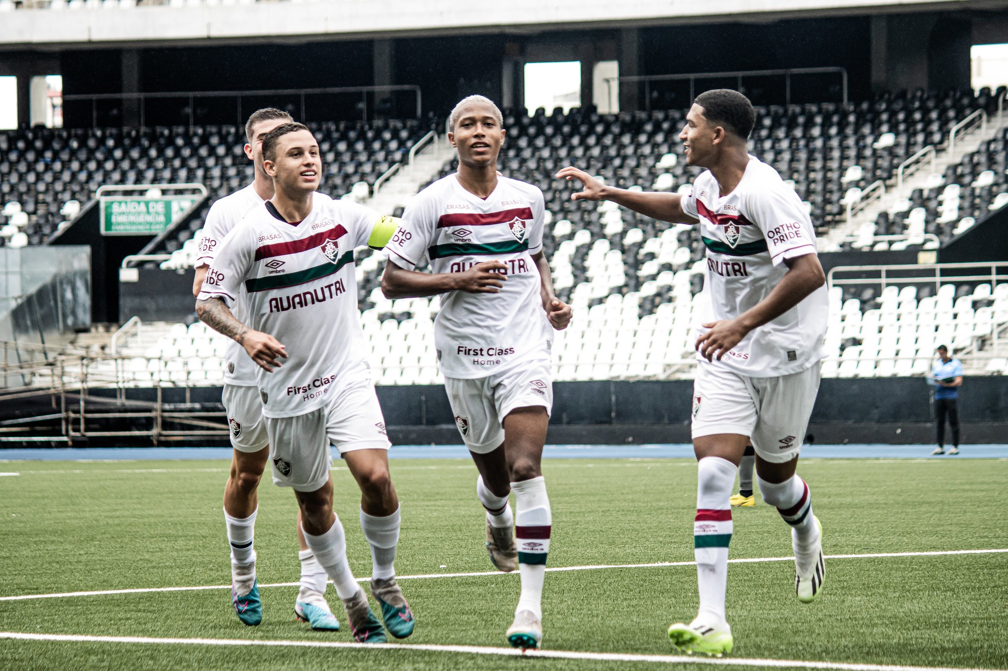 Fluminense Goleia O Botafogo Por 6 A 0 No Primeiro Jogo Da Final Da