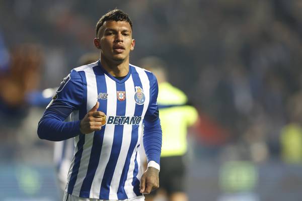 Cruzeiro avança por contratação de Gabriel Verón, do Porto