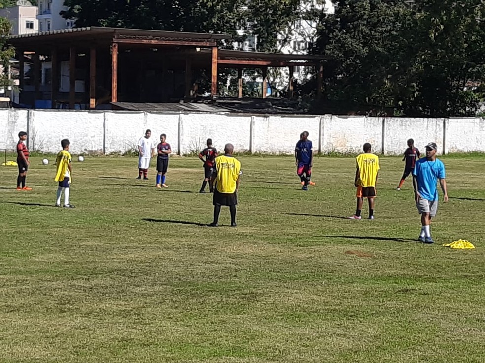 Escola de Futebol Paraná Clube Bairro Alto, Sports