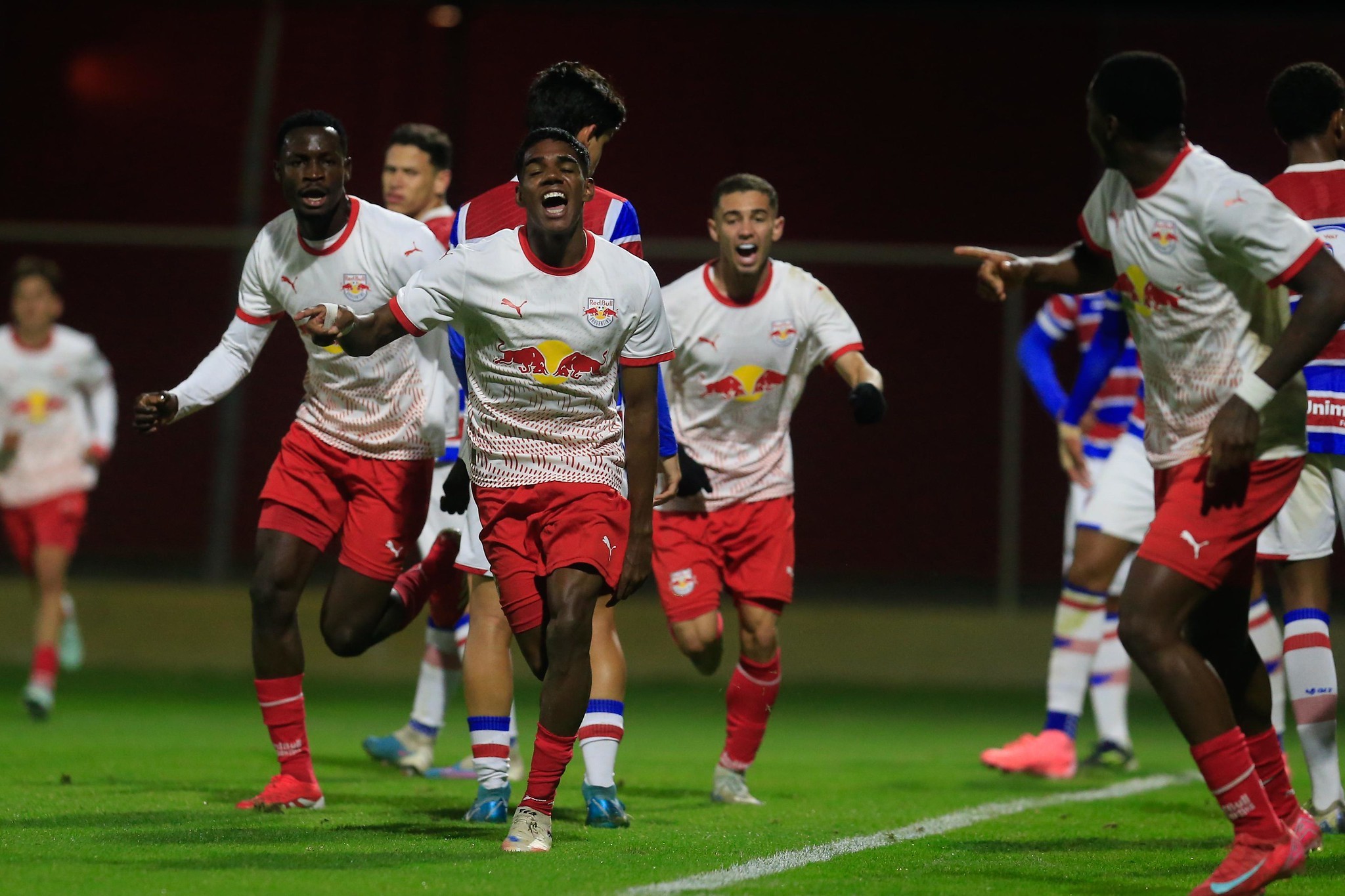 Bragantino x Athletico no Brasileiro sub-20: como chegam os times e ...