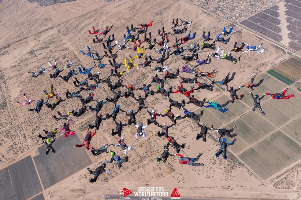 Salto para recorde mundial foi realizado no Arizona (EUA) — Foto: Ralph Wilhelm/TBS World Record