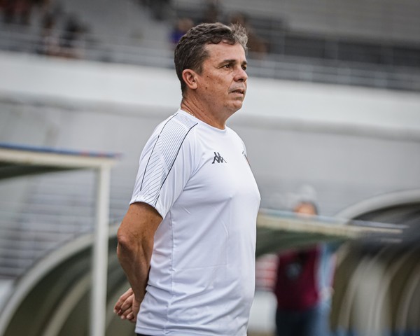 Evaristo Piza é o novo técnico do Campinense para a temporada 2026