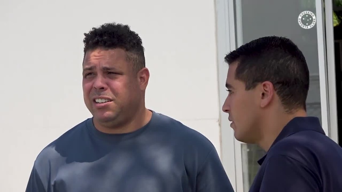 No Cruzeiro, Ronaldo iguala troca de técnicos do Valladolid; comando interino é inédito para Fenômeno