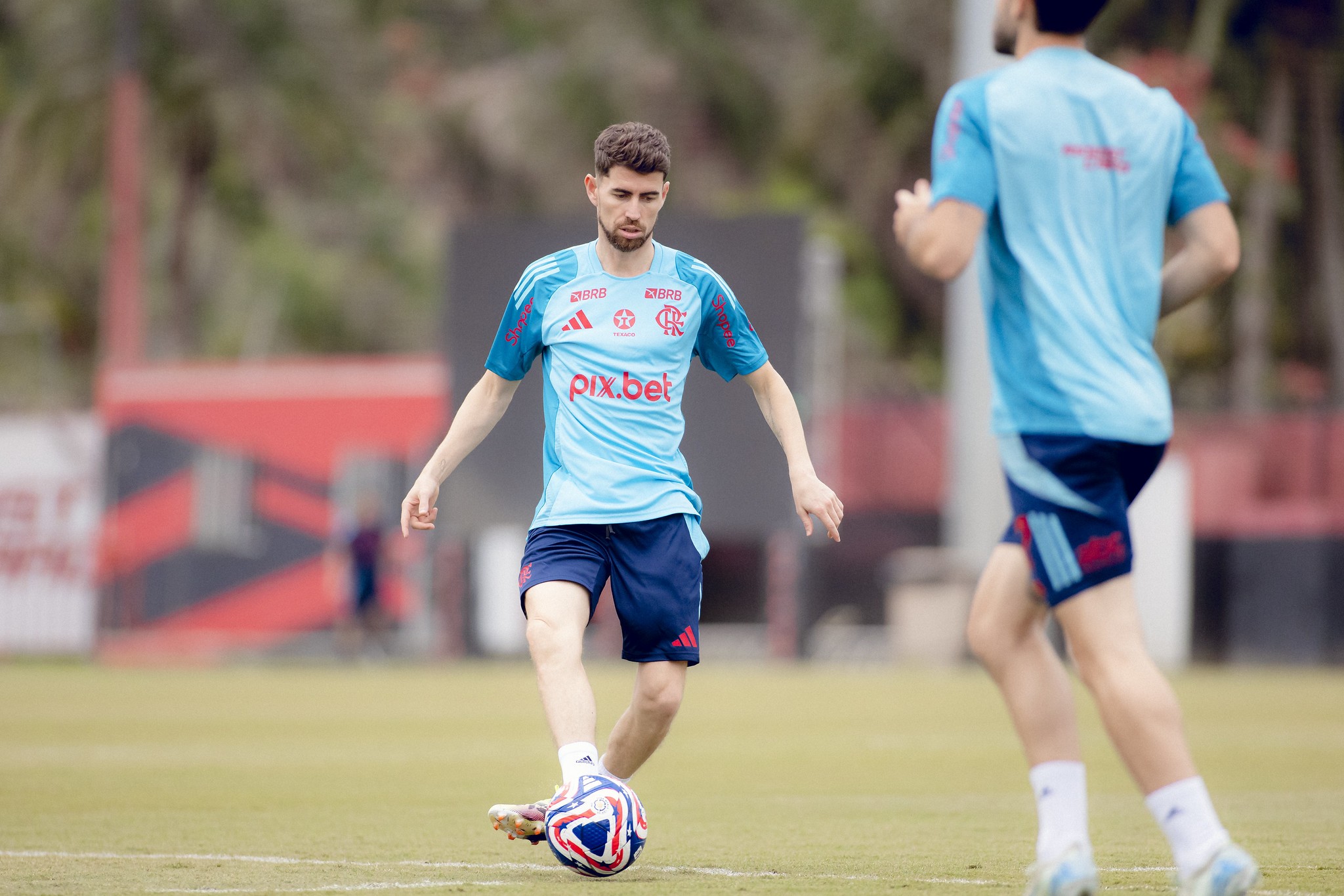 Torcida seleciona time ideal do Flamengo com reforços de Pulgar, Jorginho, Gerson e Arrascaeta