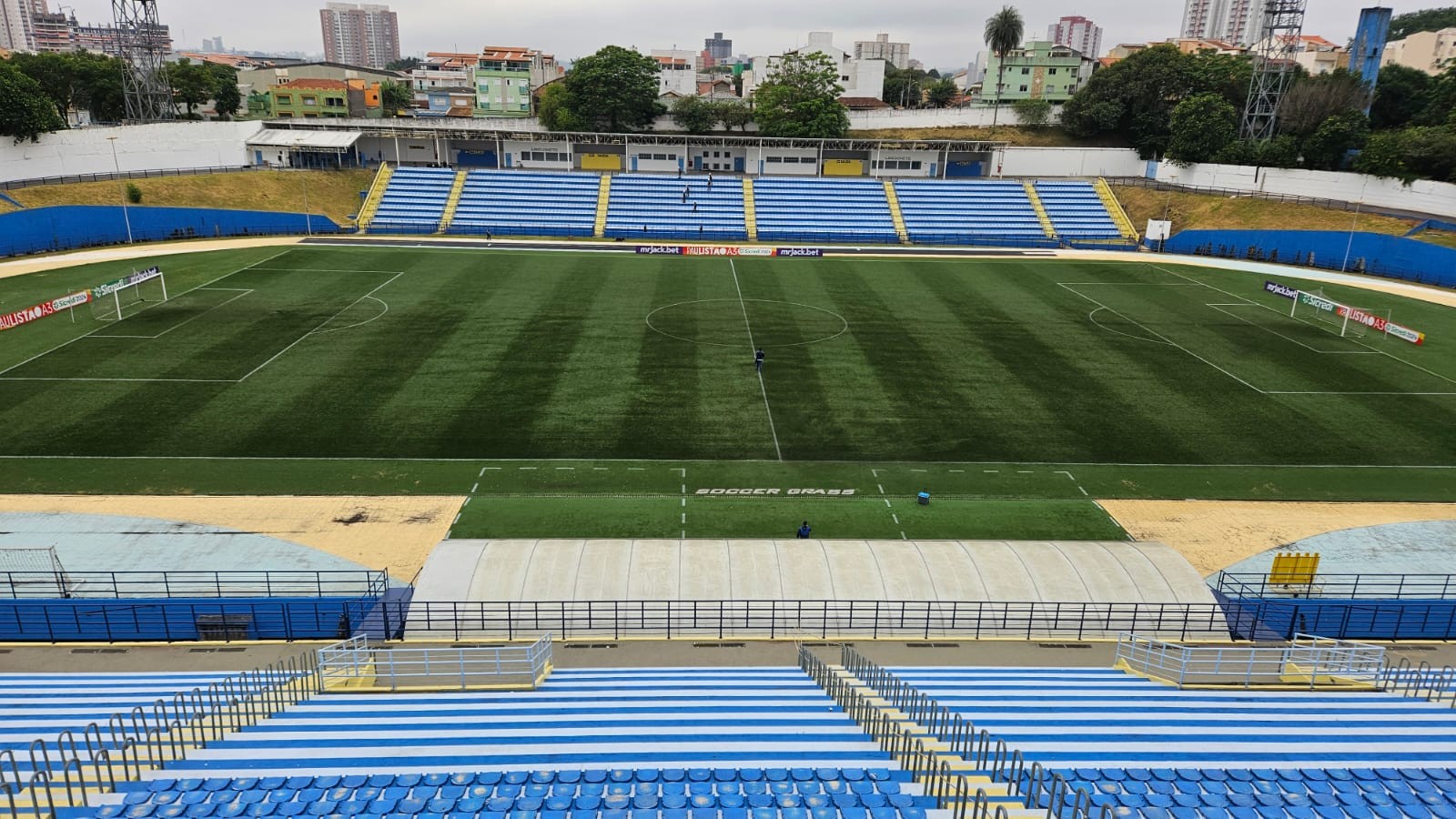 Campeão nacional perde dez pontos por escalar jogador irregular e é eliminado em SP