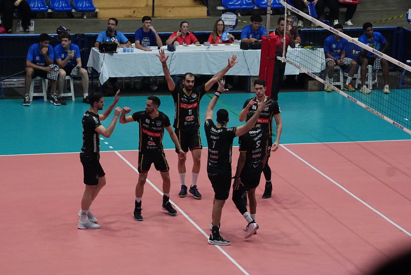 Itaquá x Ilhabela pelo Paulista de vôlei masculino: onde assistir ao vivo e horário