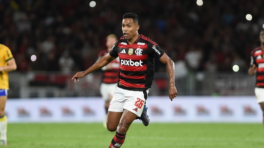 Alex Sandro tem lesão detectada em exame e vira desfalque no Flamengo contra o Grêmio