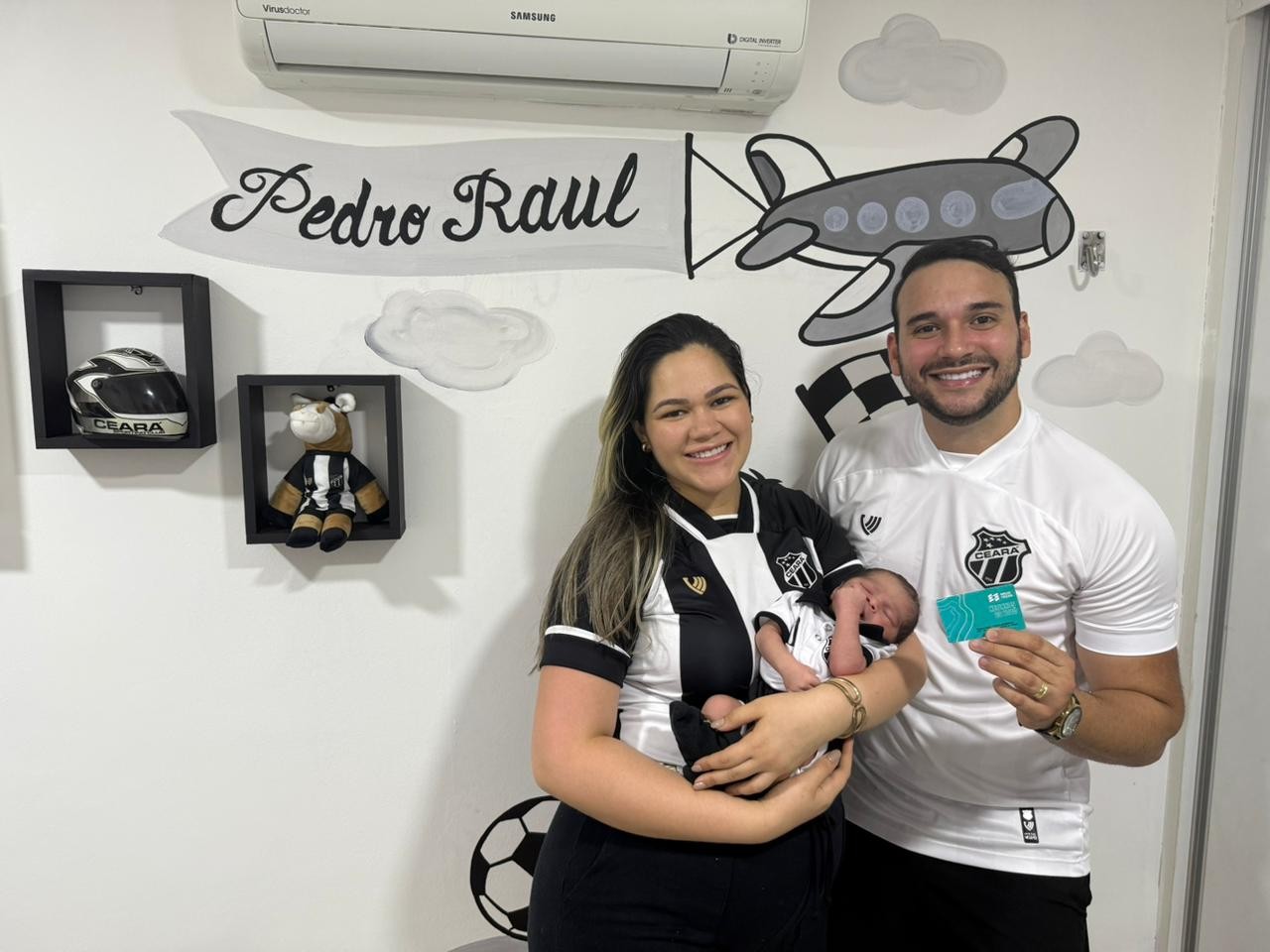 Conheça o bebê Pedro Raul, que homenageia atacante