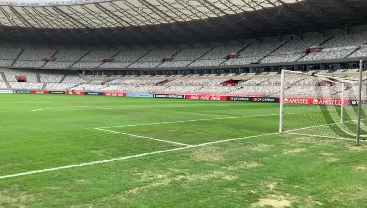 Gramado do Mineirão passa por manutenção; técnico do Atlético-MG e estádio  trocam informações, atlético-mg