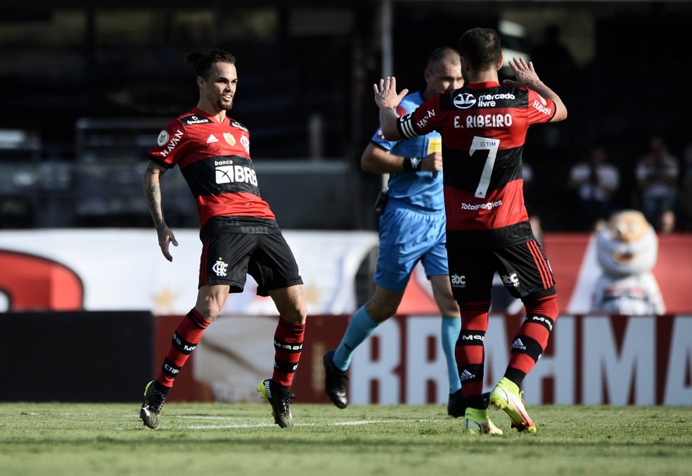 Clássico entre Atlético e Flamengo tem ativação do ABC da Construção