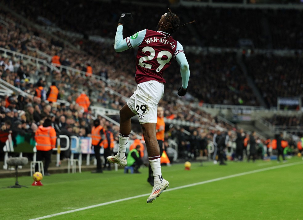 Wan-Bissaka em jogo pelo Newcastle/West Ham