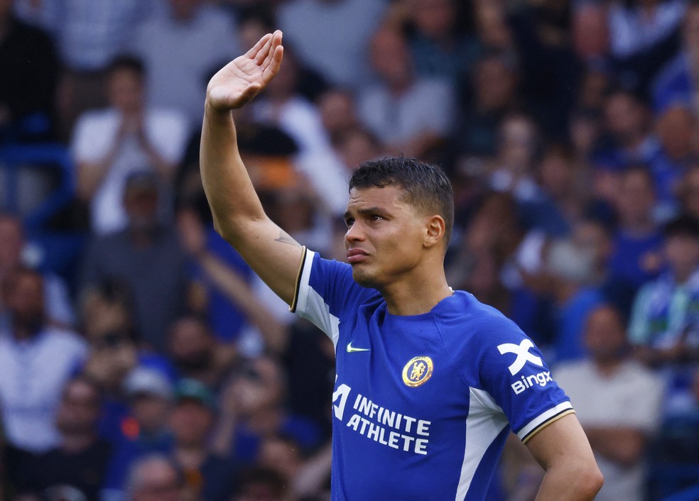 Thiago Silva se emociona em despedida do Chelsea — Foto: John Sibley/Reuters