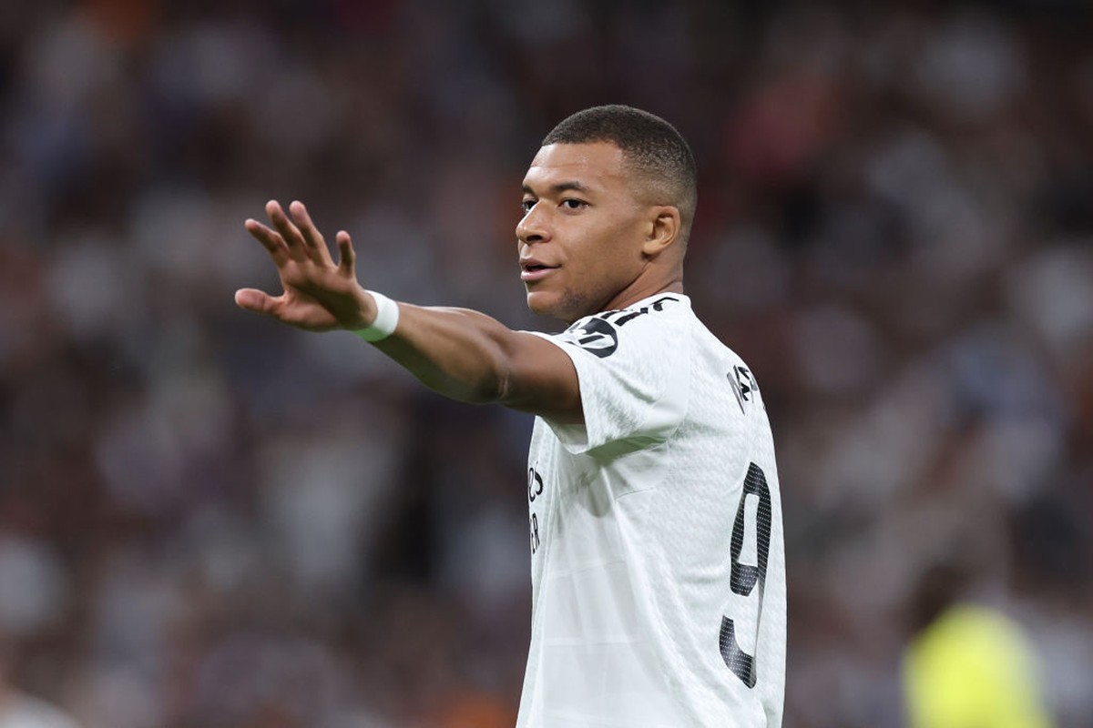 Mbappé nega envolvimento em caso de estupro investigado pela polícia sueca  | futebol internacional | ge