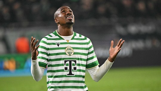 Alvo do Botafogo, Julio Romão confirma interesse e diz que sonha voltar ao Brasil