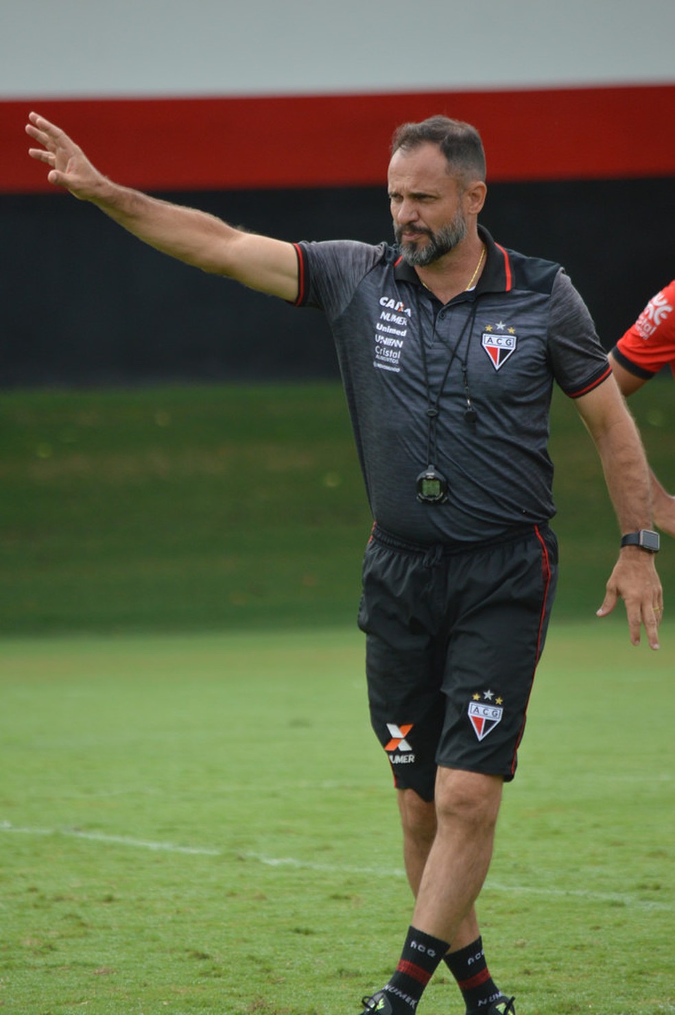 Flamengo monitora lateral do Manchester City, mas depende de aval