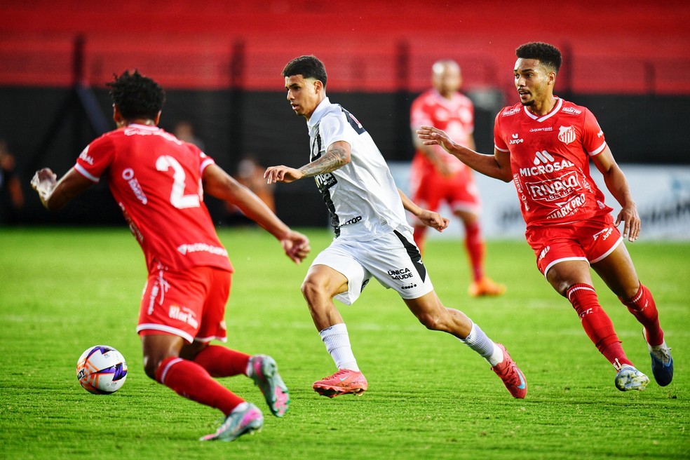 Capivariano x Ponte; Paulistão 2026 — Foto: Alexandre Battibugli/FPF