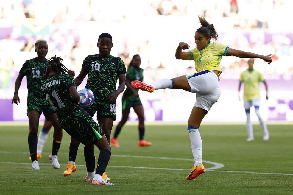Brasil x Nigéria futebol feminino — Foto: Reuters