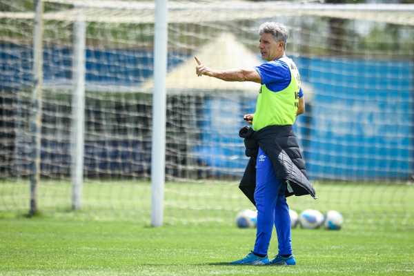 Cruzeiro aguarda decisão de Renato Gaúcho e estuda outras opções para técnico