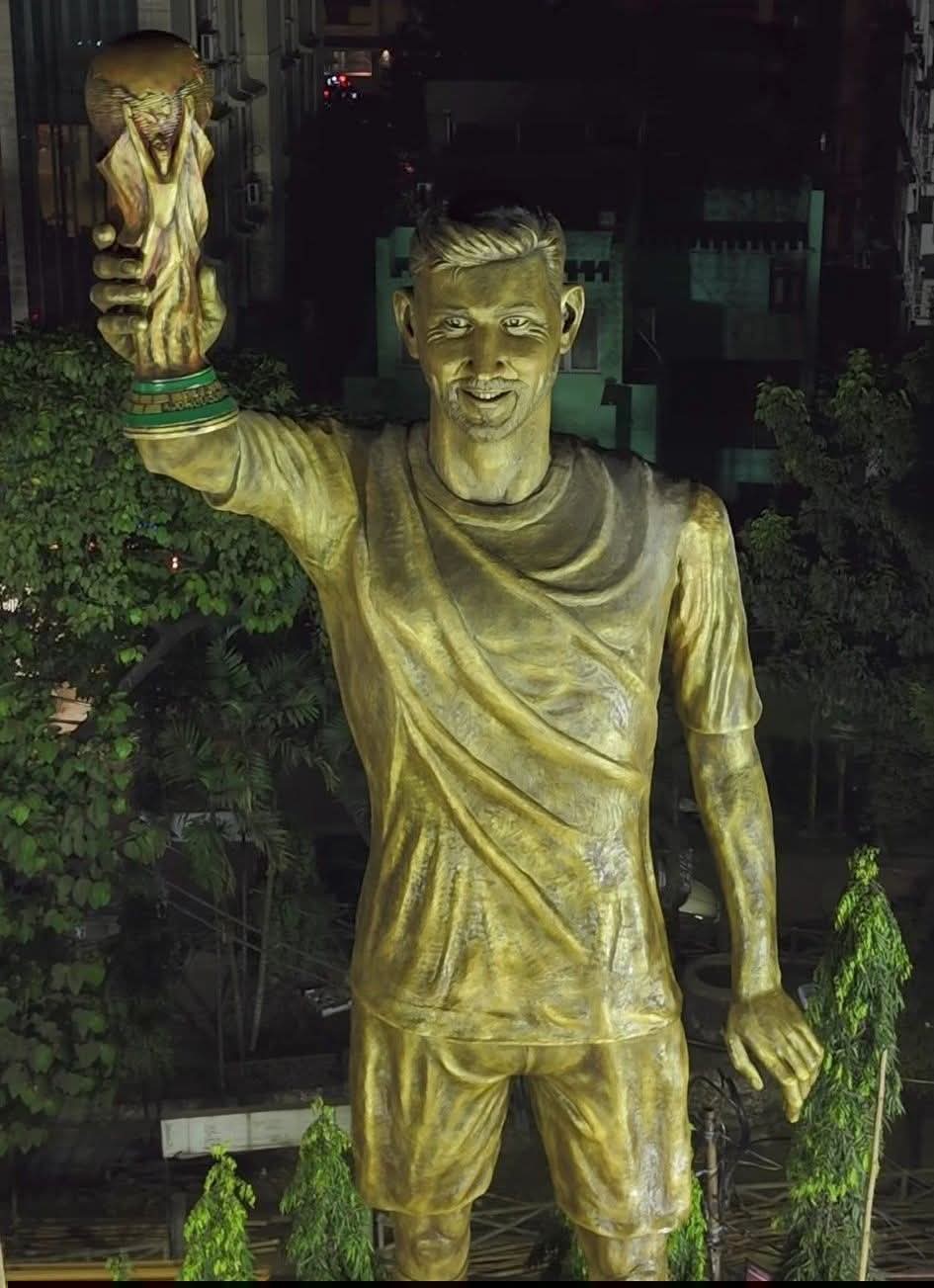 Estátua gigante de Messi na Índia será removida por questões de segurança