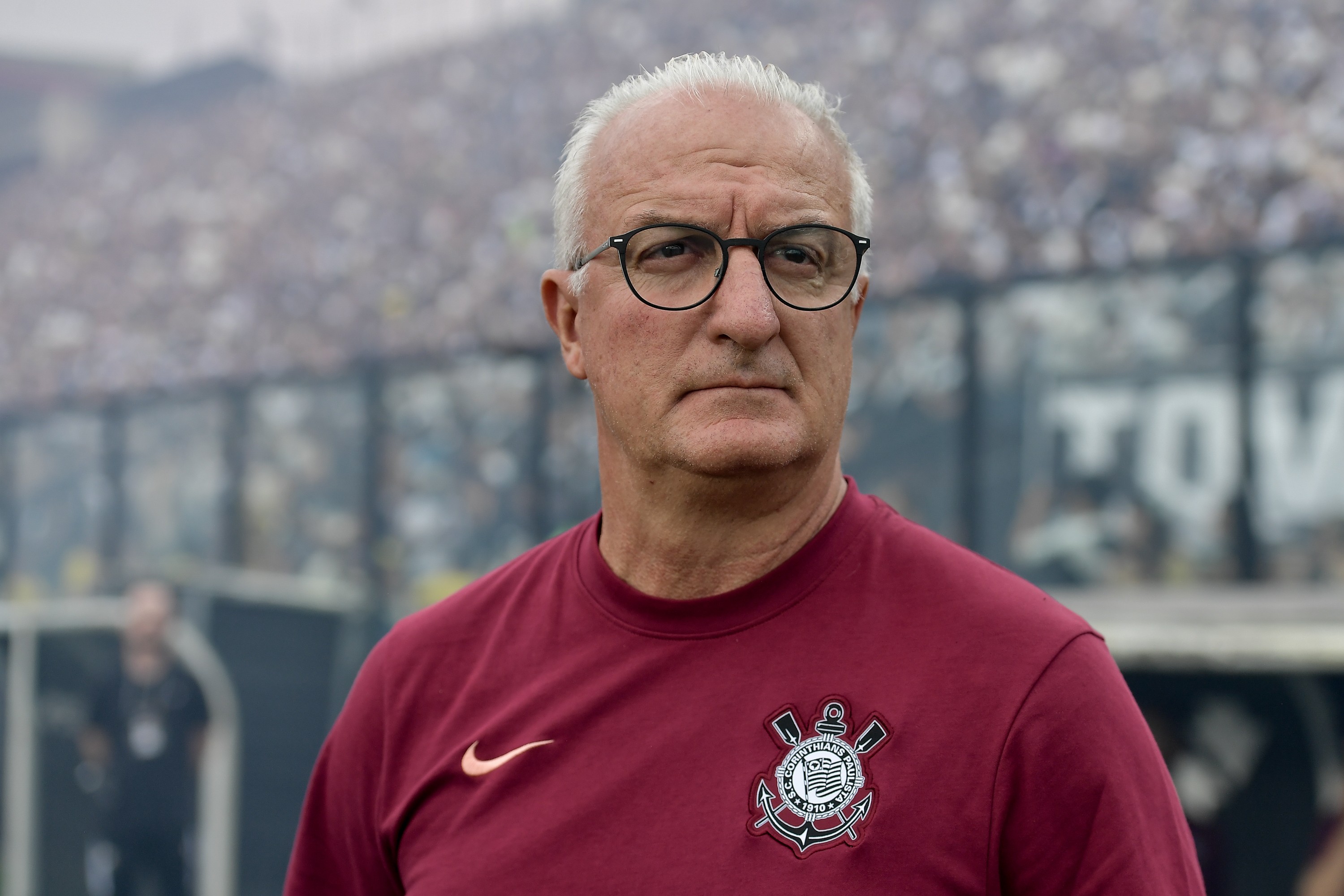 Dorival Júnior valoriza triunfo do Corinthians e analisa opções no banco de reservas