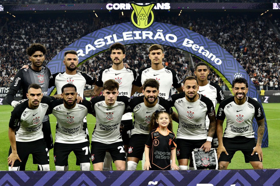 Corinthians posado antes da partida contra o Mirassol