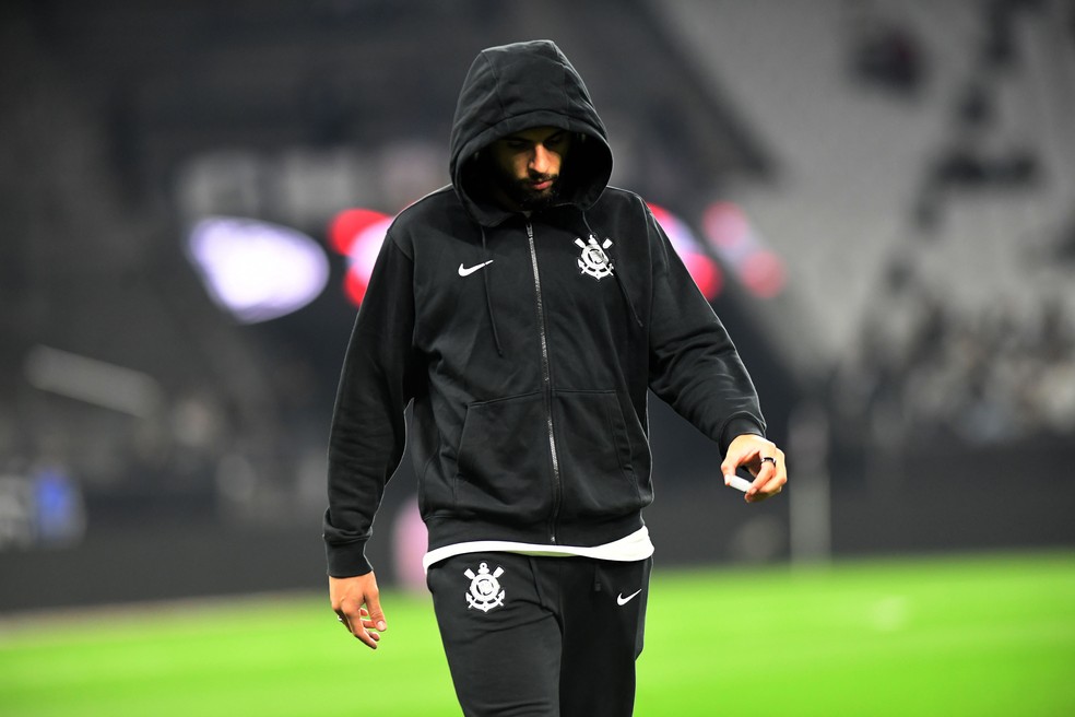 Yuri Alberto antes de Corinthians x Vitória — Foto: Marcos Ribolli