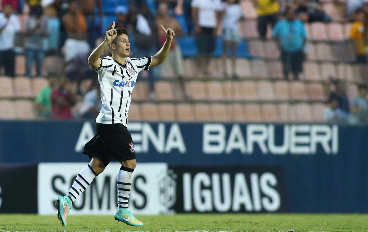 Destaque do Corinthians na Copinha de 2015, Matheus Cassini acerta com time mineiro