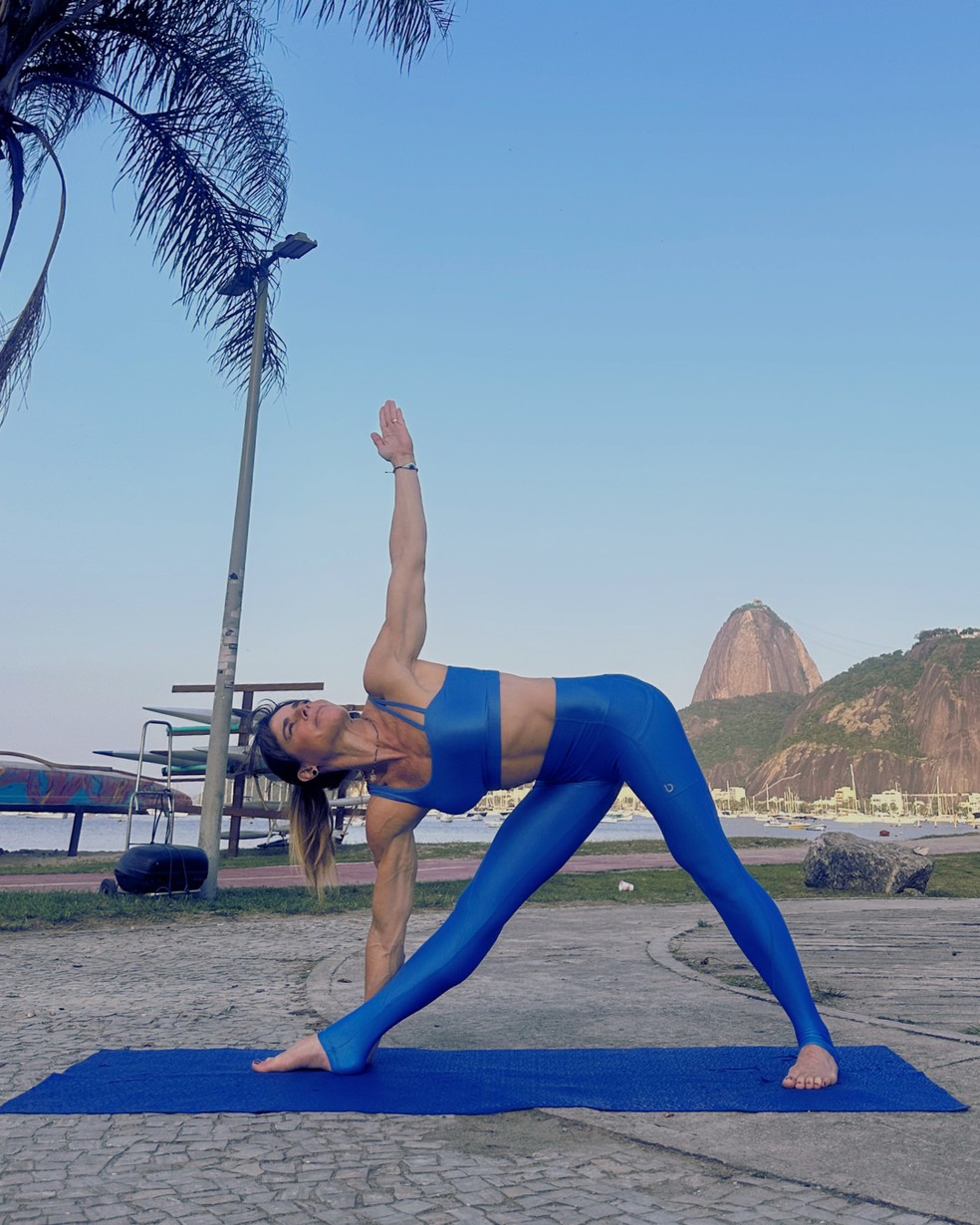 Professora revela 3 técnicas de yoga para combater a ansiedade