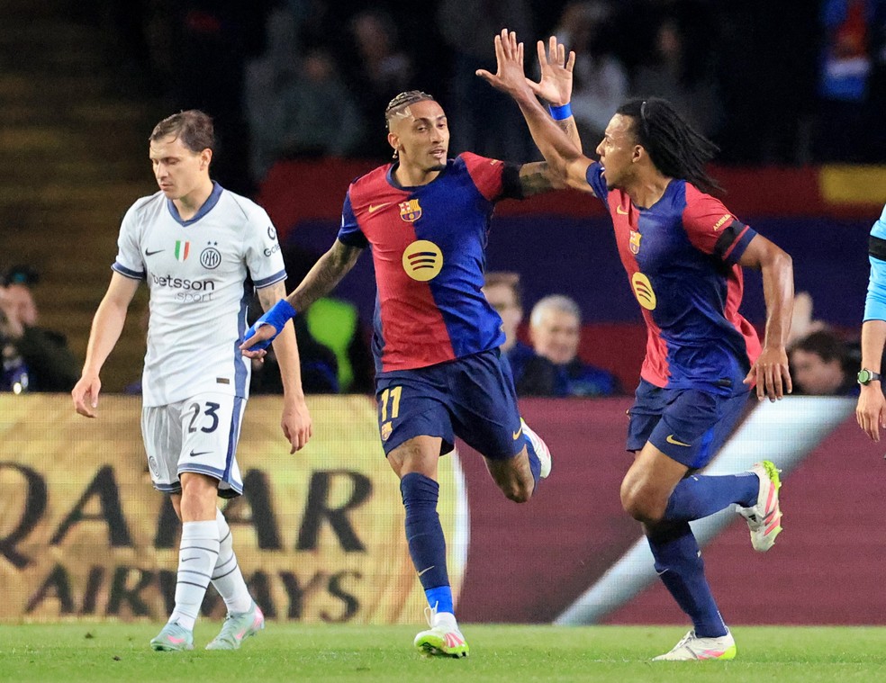 Raphinha em Barcelona x Inter de Limão — Foto: REUTERS/Nacho Doce