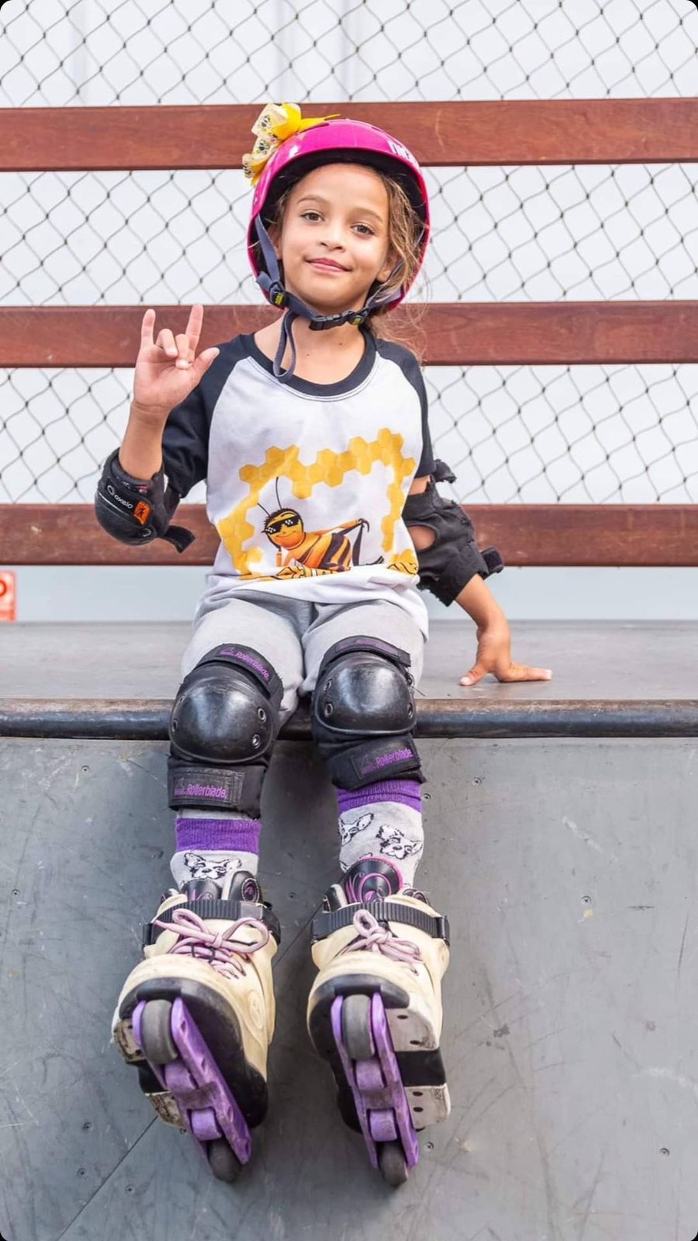 Julika, ainda pequena, nas pistas de patins — Foto: Arquivo pessoal