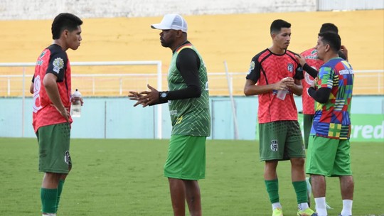 Andirá negocia contratação de técnico campeão acreano pelo Rio Branco-AC para 2024