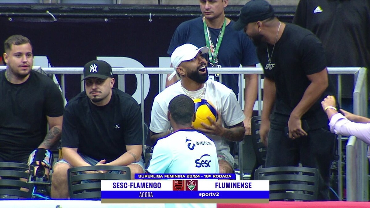 gabigol marca presença em clássico entre sesc-flamengo e fluminense no maracanãzinho.