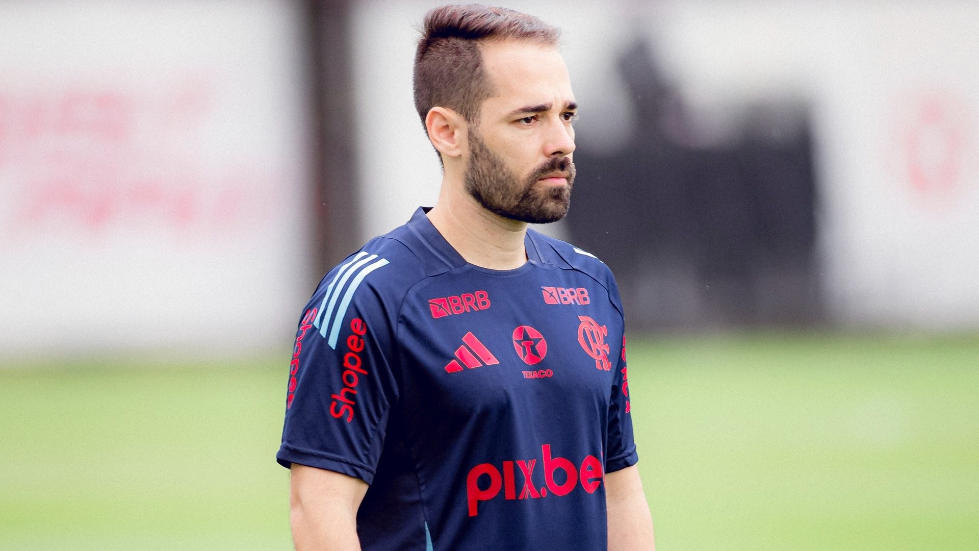 Flamengo demite auxiliar técnico de Filipe Luís; entenda razão