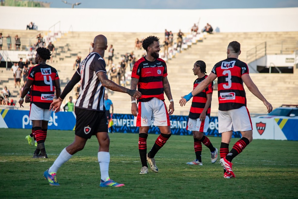 Campinense x Botafogo-PB, pelo Campeonato Paraibano 2026 � Foto: Estefinho Francelino / Campinense
