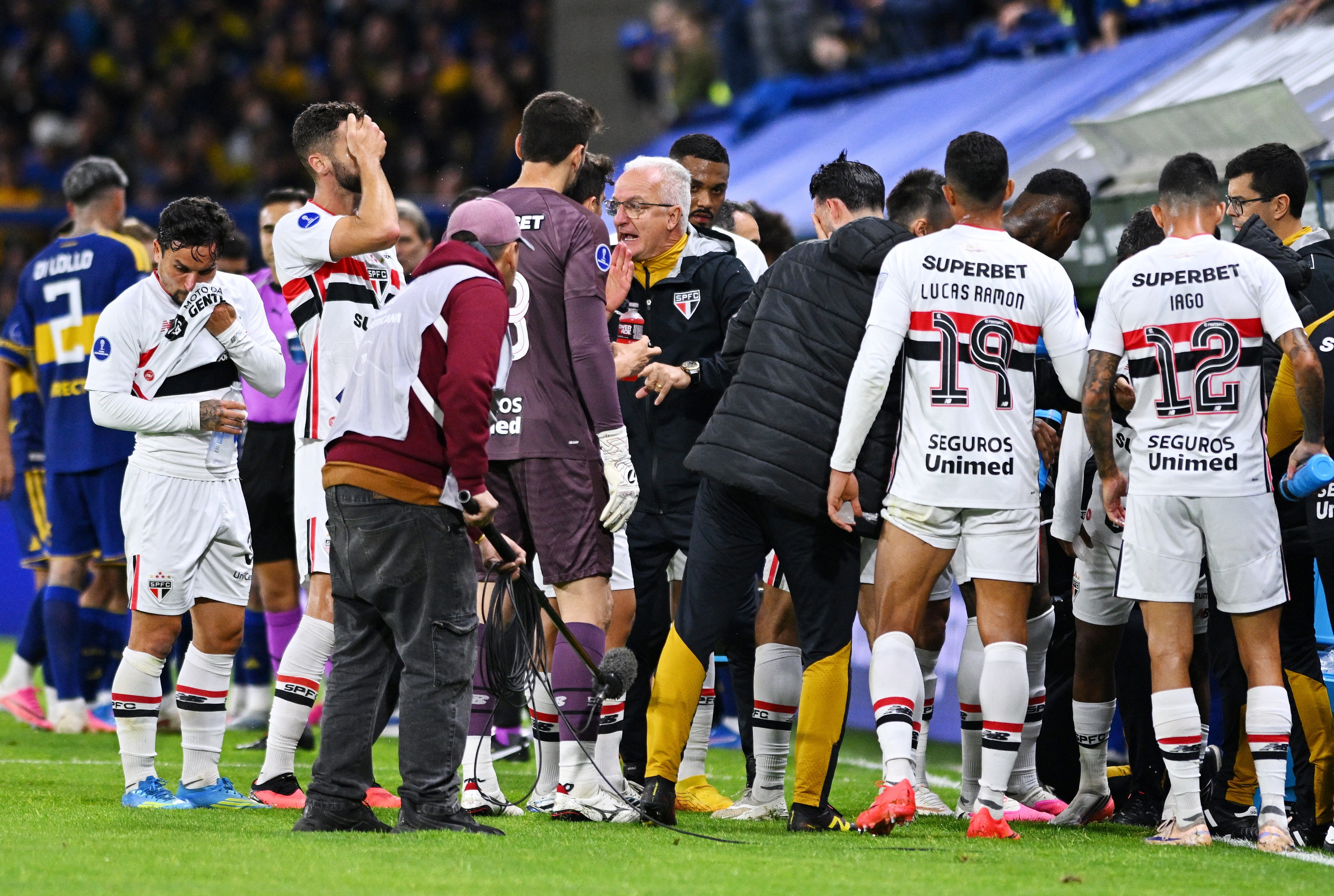 Atuações: Arboleda é o melhor em derrota do São Paulo para o Boca; dê suas notas